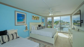 ALL-NEW Waterfront with Balcony,Pool,Tiki Bar,Gym